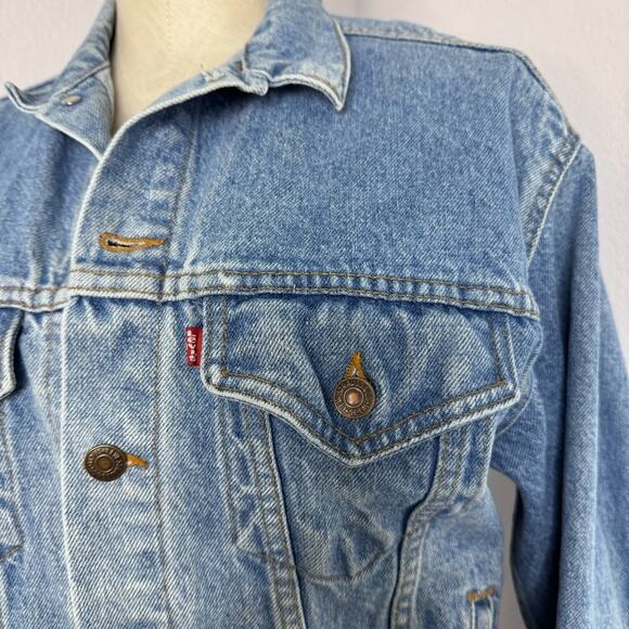 Vintage Levis Jean Denim Trucker Denim Jacket Light Wash - Picture 4 of 9